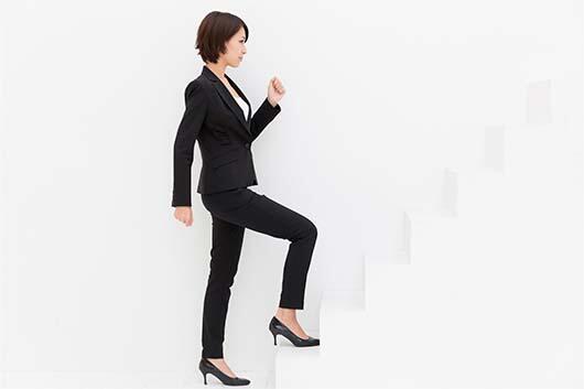 30代未経験でも経理正社員になれる！派遣から始める確実なキャリアアップ戦略